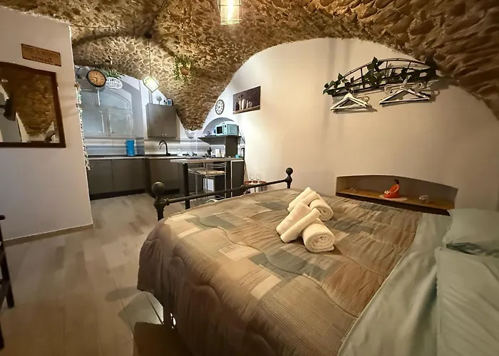 Wh - Casa Nina's - Mono Centro * 圣雷默